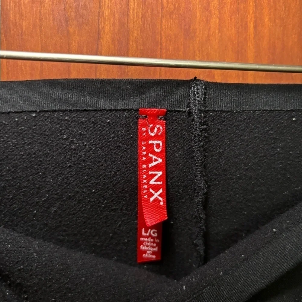 Spanx Black Leggings with Control Top - size large - Picture 3 of 3